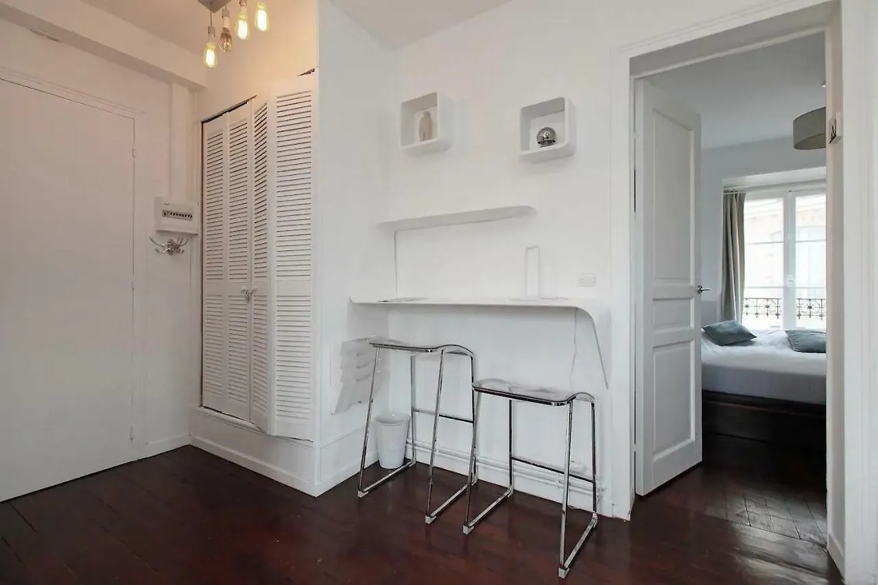 Artistic & Authentic Parisian Flat Apartmán Paříž